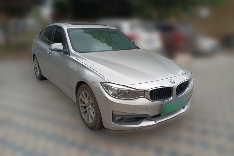 Used BMW 3 Series GT 2014 320i Leading Model Front Right 45 Deg