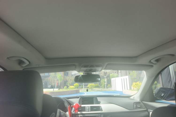 Used BMW 3 Series GT 2014 320i Leading Model Headliner