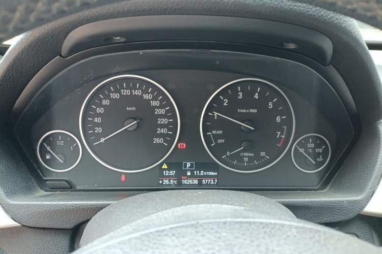 Used BMW 3 Series GT 2014 320i Leading Model Instrument Cluster