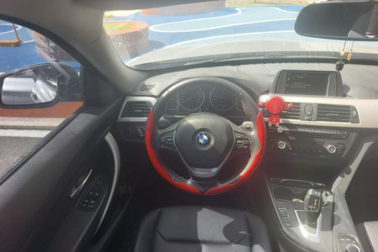 Used BMW 3 Series GT 2014 320i Leading Model Steering Wheel