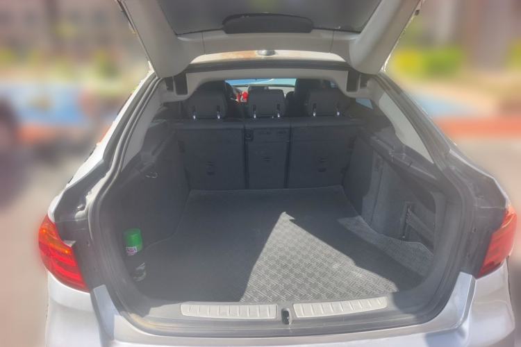 Used BMW 3 Series GT 2014 320i Leading Model Trunk