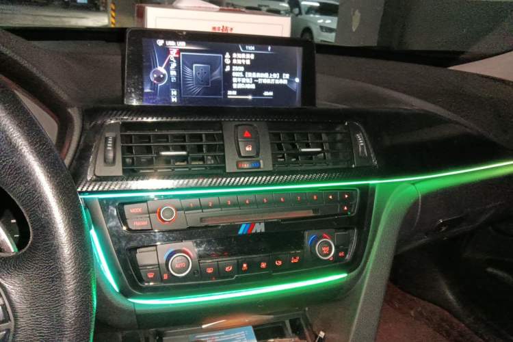 Used BMW 3 Series GT 2014 320i Leading Model Audio And AC Panel
