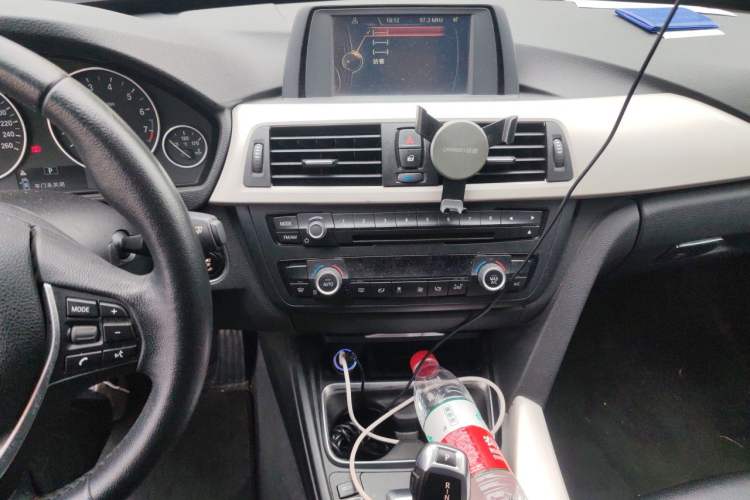 Used BMW 3 Series GT 2014 320i Leading Model Audio And AC Panel