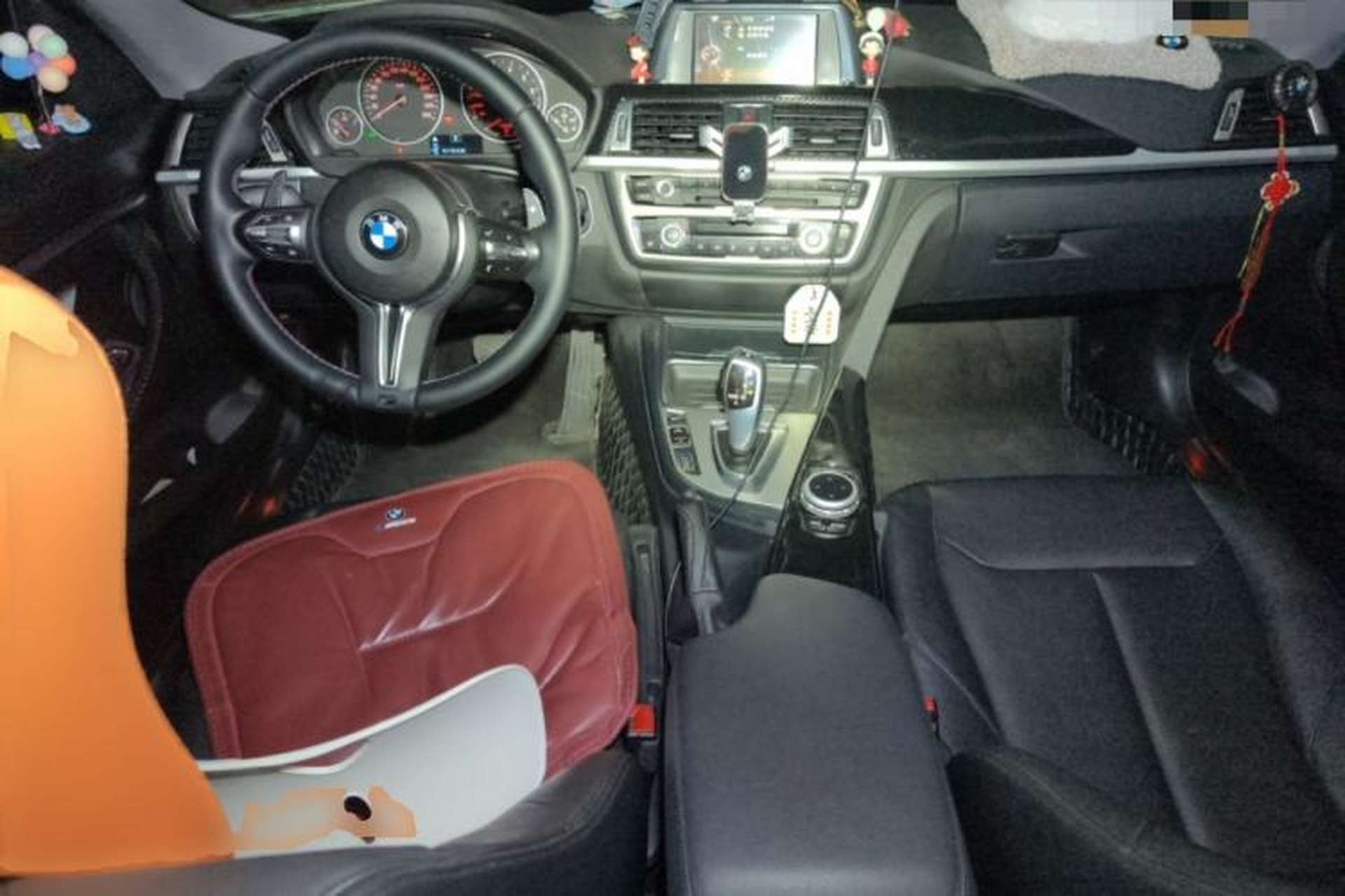 Used BMW 3 Series GT 2014 320i Leading Model Center Console