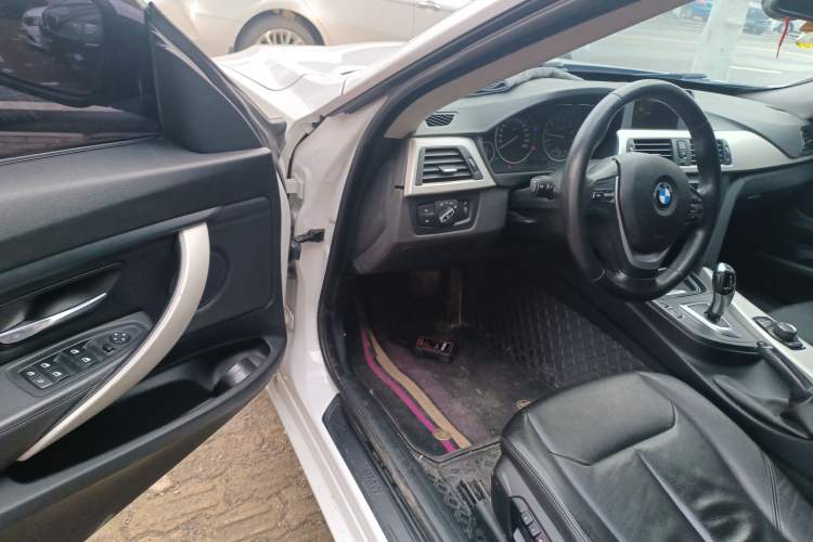 Used BMW 3 Series GT 2014 320i Leading Model Driver Seat