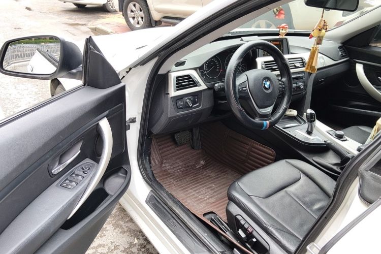 Used BMW 3 Series GT 2014 320i Leading Model Driver Seat