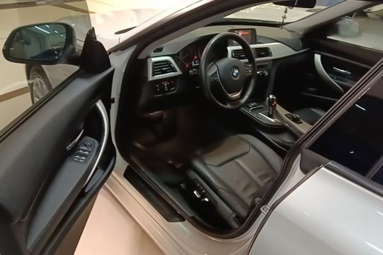 Used BMW 3 Series GT 2014 320i Leading Model Driver Seat