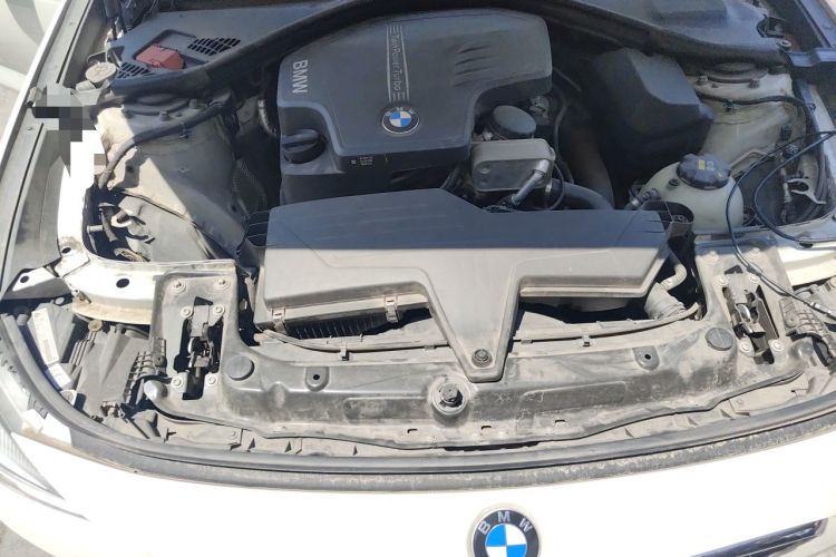 Used BMW 3 Series GT 2014 320i Leading Model Engine Bay