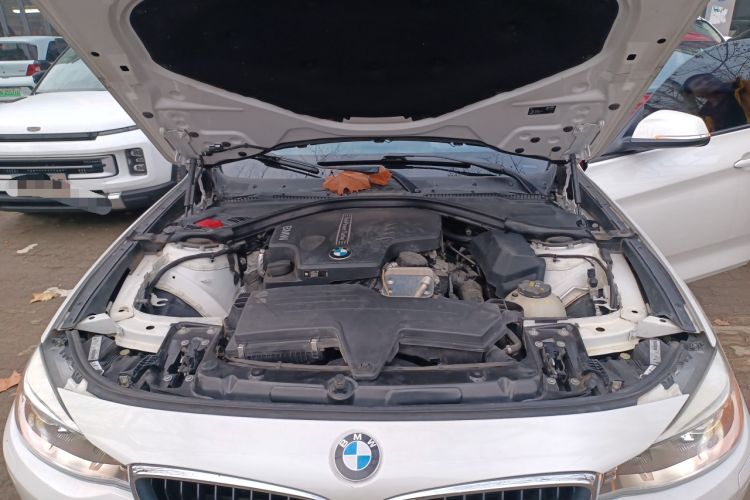 Used BMW 3 Series GT 2014 320i Leading Model Engine Bay