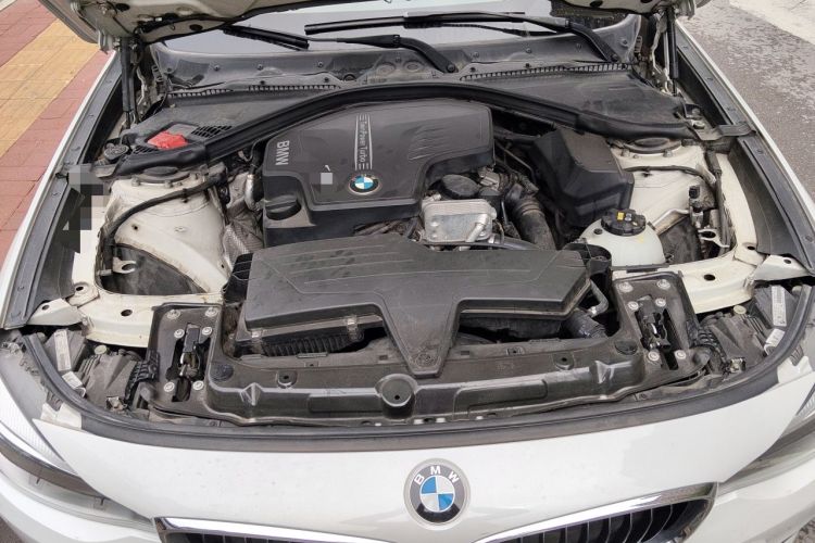 Used BMW 3 Series GT 2014 320i Leading Model Engine Bay
