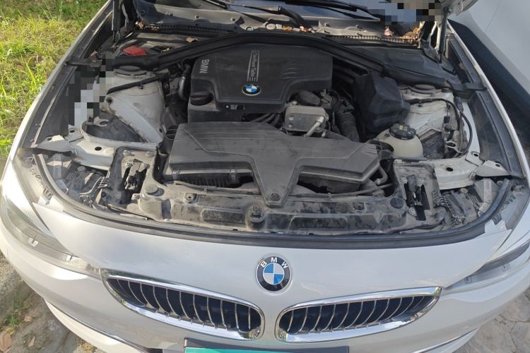 Used BMW 3 Series GT 2014 320i Design Package Model Engine Bay