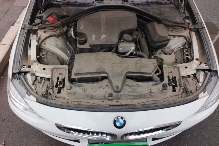 Used BMW 3 Series GT 2014 320i Leading Model Engine Bay