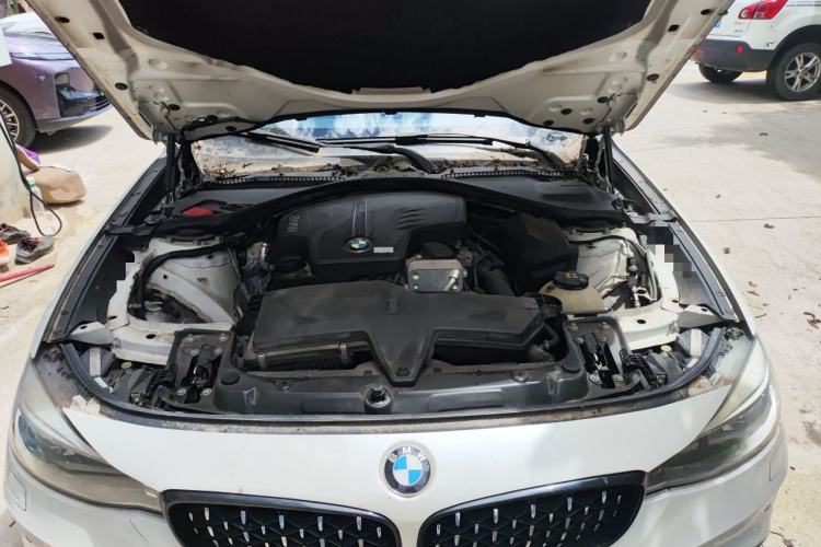 Used BMW 3 Series GT 2014 320i Leading Model Engine Bay