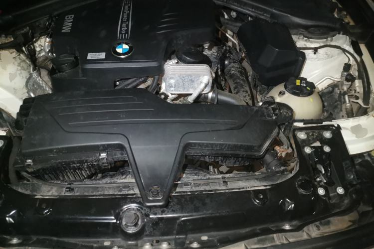 Used BMW 3 Series GT 2014 320i Leading Model Engine Bay