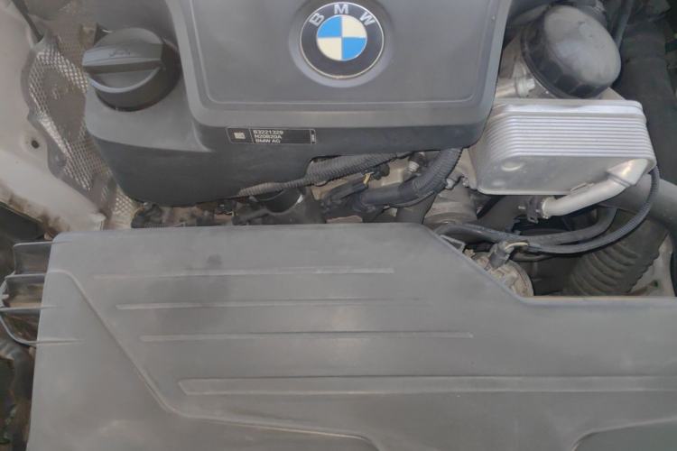 Used BMW 3 Series GT 2014 328i Design Package Model Engine Bay