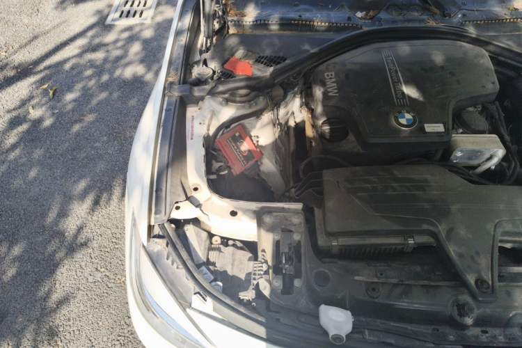 Used BMW 3 Series GT 2014 320i Leading Model Engine Bay Right
