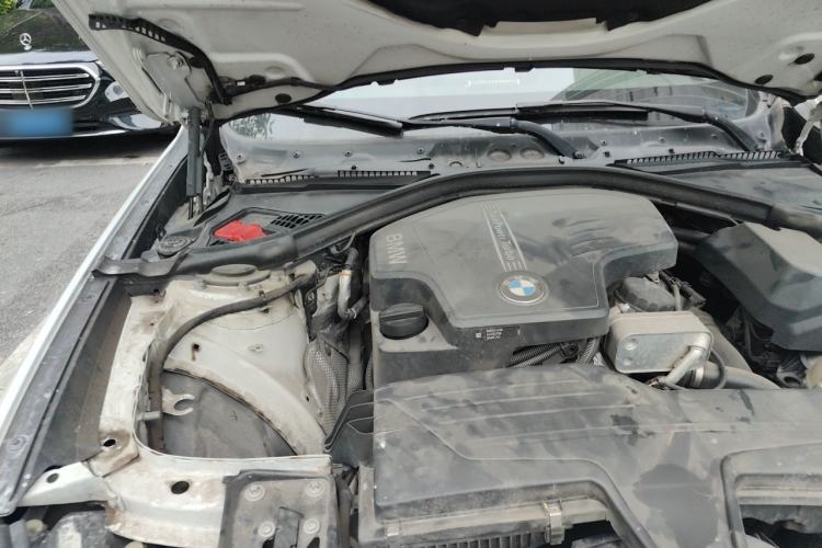 Used BMW 3 Series GT 2014 320i Leading Model Engine Bay Right