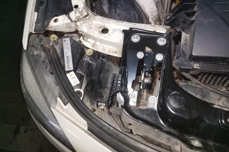 Used BMW 3 Series GT 2014 320i Leading Model Engine Bay Right