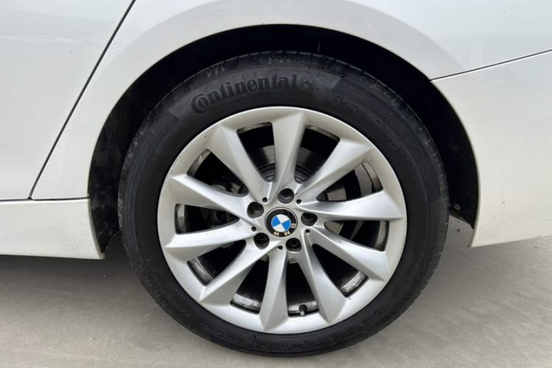 Used BMW 3 Series GT 2014 320i Design Package Model Exterior 10