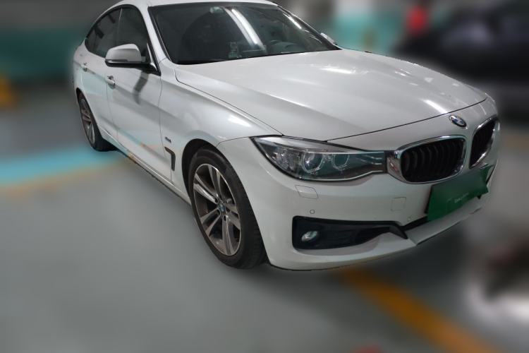 Used BMW 3 Series GT 2014 320i Design Package Model Exterior 2