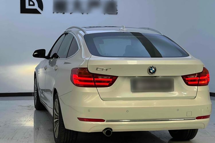 Used BMW 3 Series GT 2014 320i Design Package Model Exterior 2