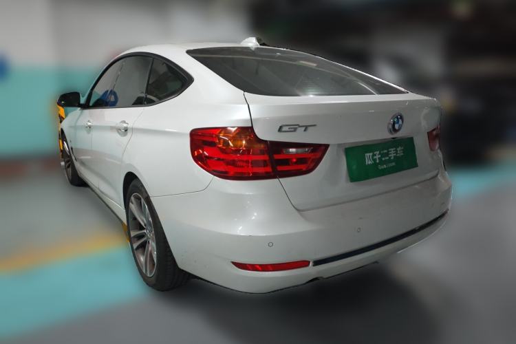 Used BMW 3 Series GT 2014 320i Design Package Model Exterior 3