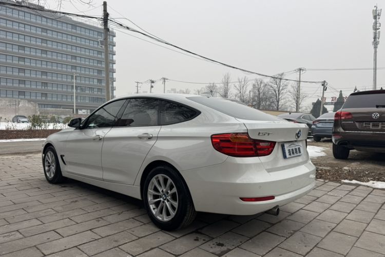 Used BMW 3 Series GT 2014 320i Leading Model Exterior 3