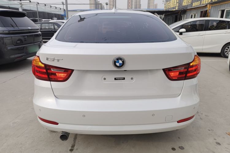 Used BMW 3 Series GT 2014 320i Leading Model Exterior 4
