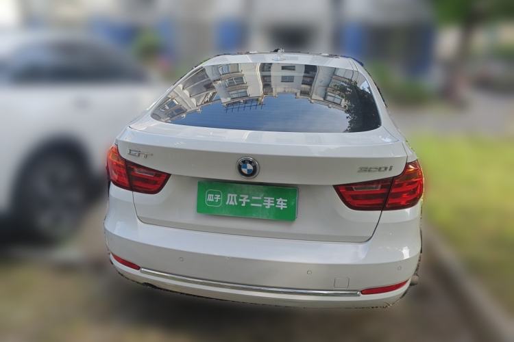 Used BMW 3 Series GT 2014 320i Design Package Model Exterior 4
