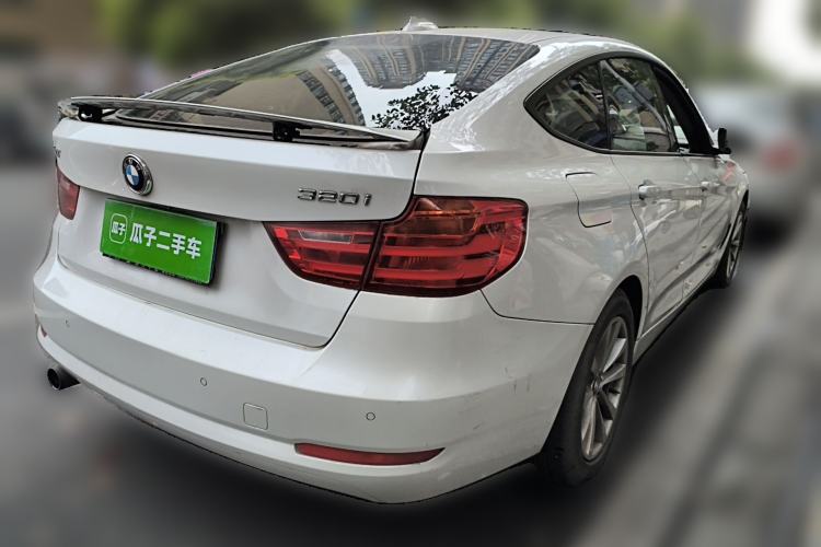 Used BMW 3 Series GT 2014 320i Leading Model Exterior 5