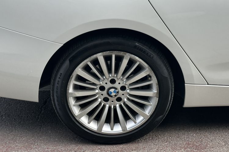 Used BMW 3 Series GT 2014 320i Design Package Model Exterior 5