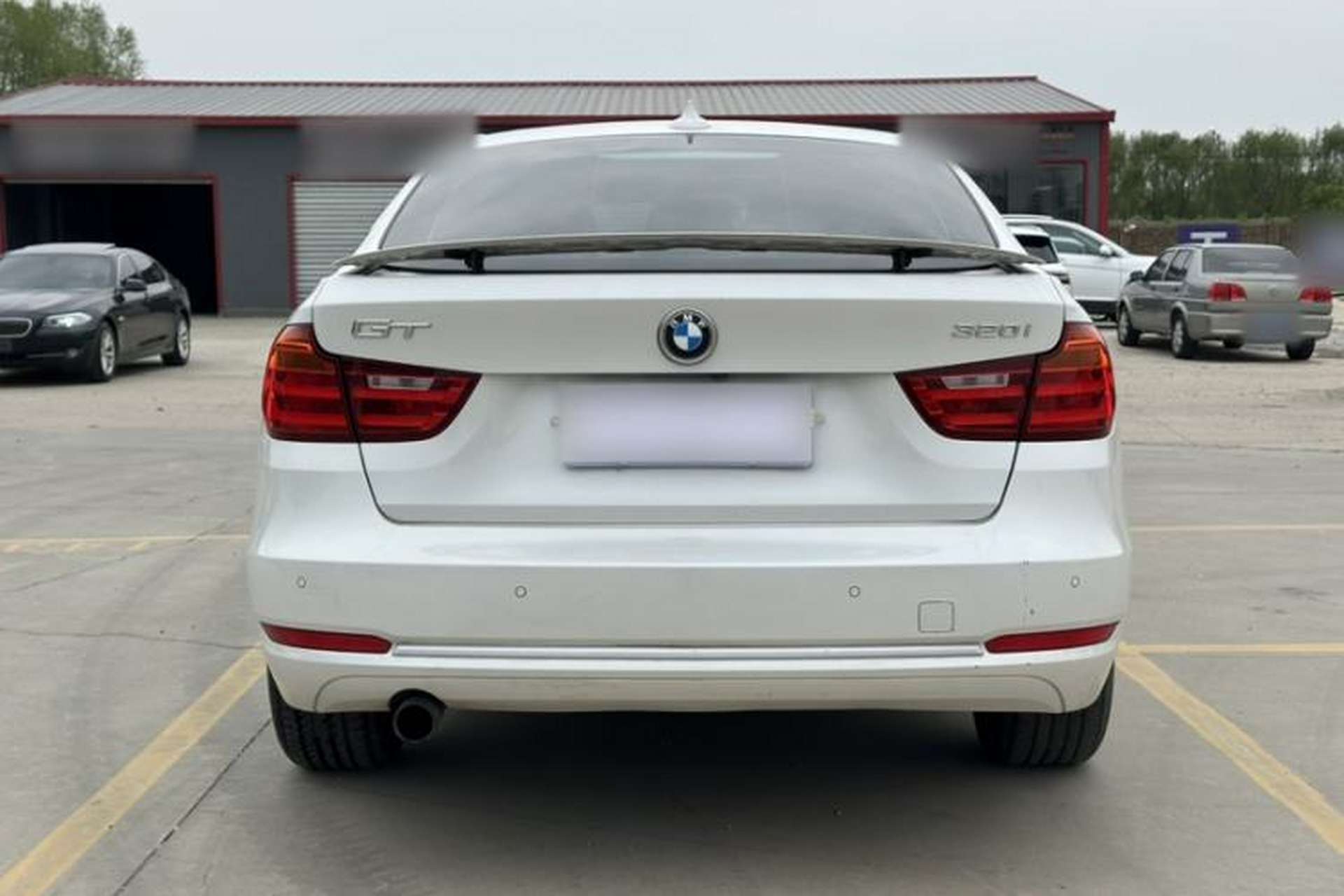 Used BMW 3 Series GT 2014 320i Design Package Model Exterior 5