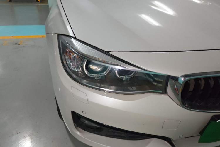 Used BMW 3 Series GT 2014 320i Design Package Model Exterior 6