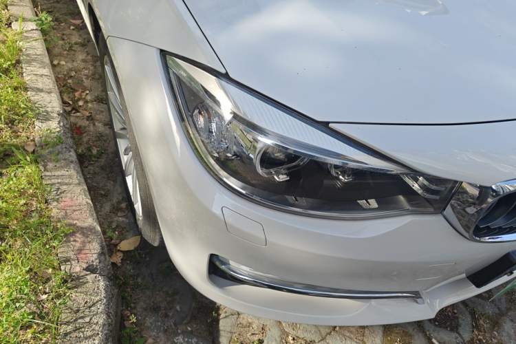 Used BMW 3 Series GT 2014 320i Design Package Model Exterior 6