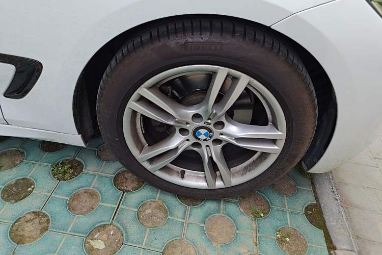 Used BMW 3 Series GT 2014 328i Design Package Model Exterior 7