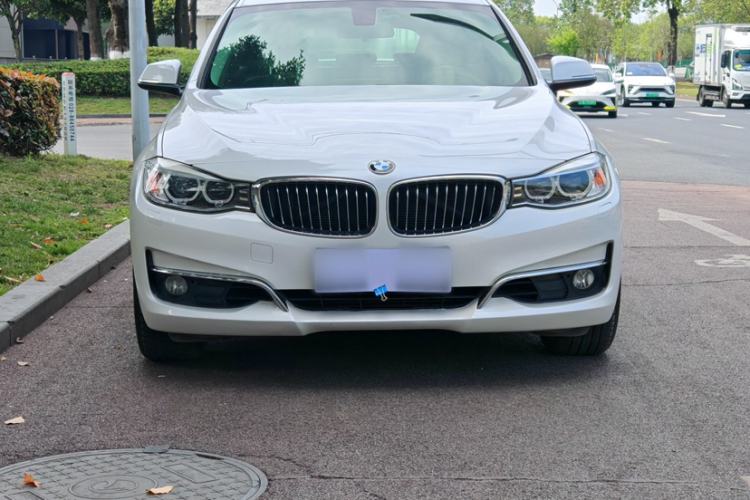 Used BMW 3 Series GT 2014 320i Leading Model Exterior 8