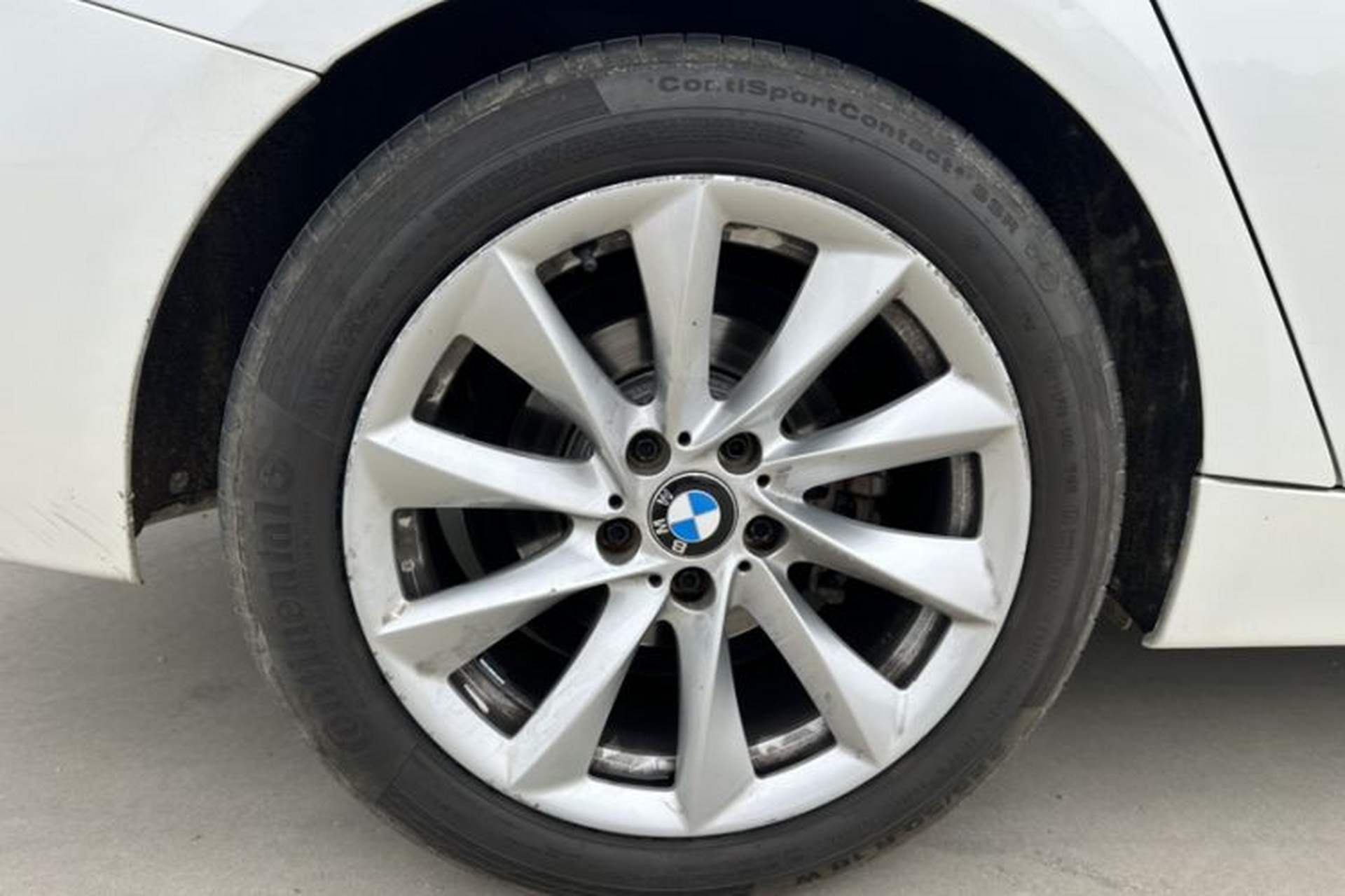 Used BMW 3 Series GT 2014 320i Design Package Model Exterior 9