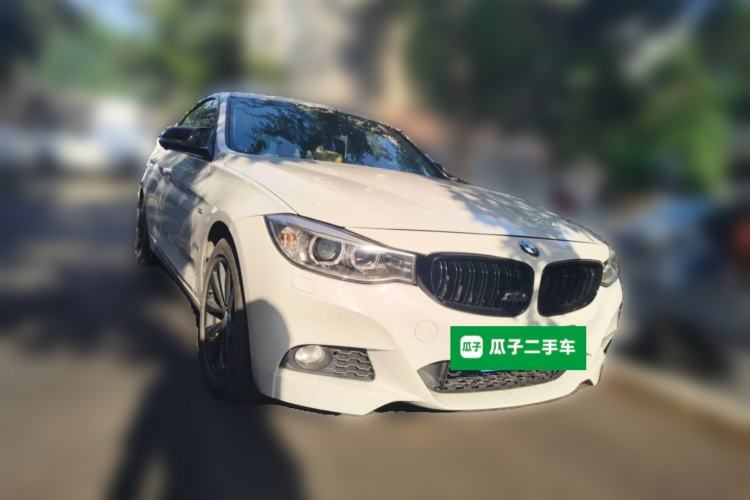 Used BMW 3 Series GT 2014 320i Leading Model Front Right 45 Deg