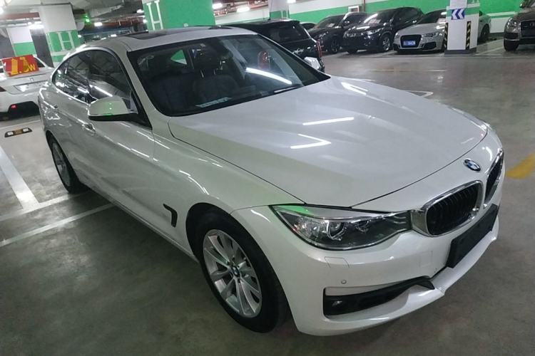 Used BMW 3 Series GT 2014 320i Leading Model Front Right 45 Deg