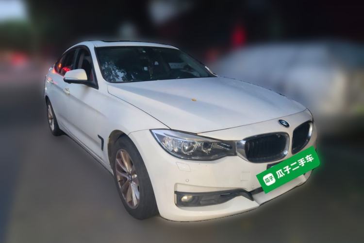 Used BMW 3 Series GT 2014 320i Leading Model Front Right 45 Deg