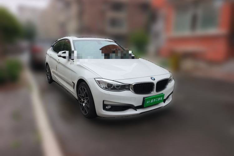 Used BMW 3 Series GT 2014 320i Leading Model Front Right 45 Deg