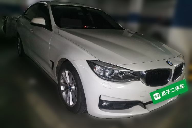 Used BMW 3 Series GT 2014 320i Leading Model Front Right 45 Deg