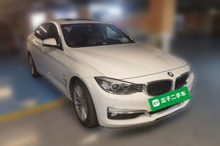 Used BMW 3 Series GT 2014 320i Design Package Model Front Right 45 Deg