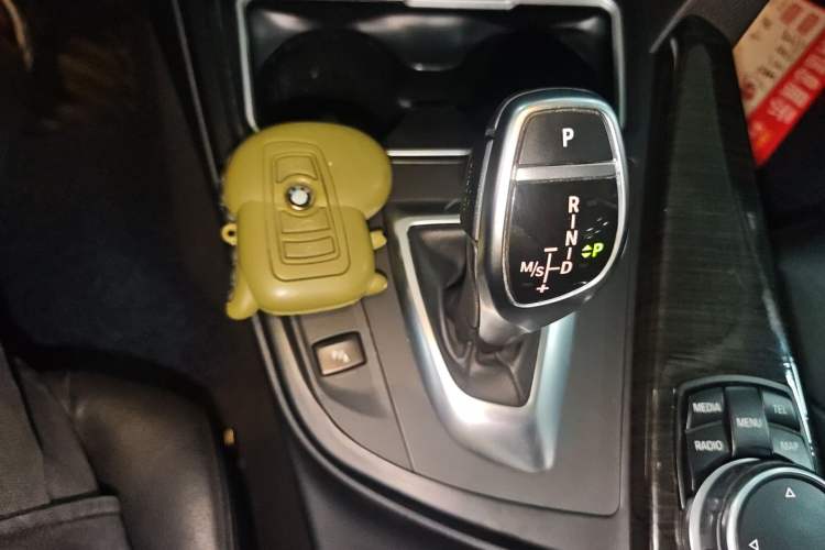 Used BMW 3 Series GT 2014 328i Design Package Model Gear Lever