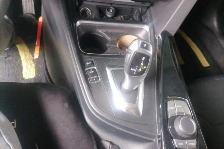 Used BMW 3 Series GT 2014 320i Leading Model Gear Lever