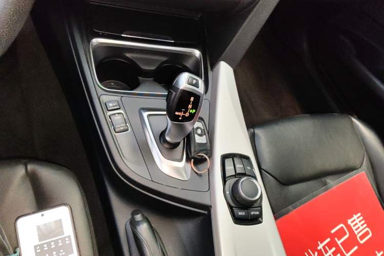 Used BMW 3 Series GT 2014 320i Leading Model Gear Lever