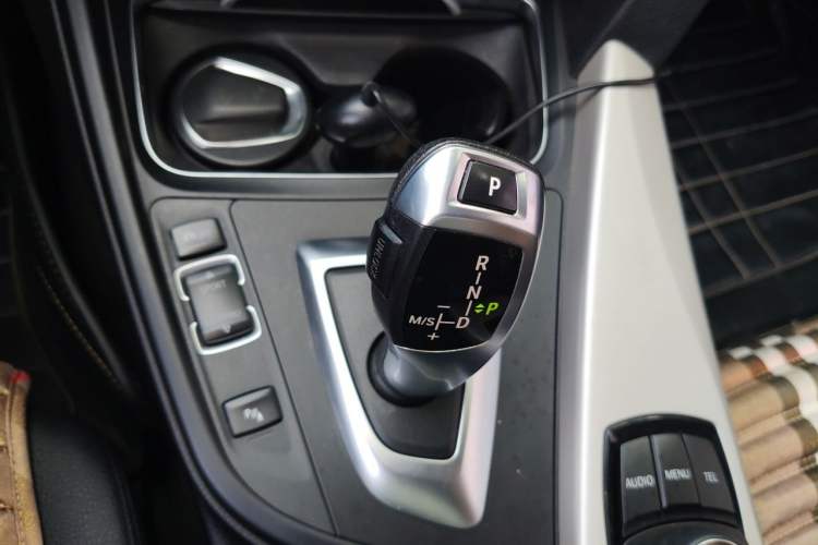 Used BMW 3 Series GT 2014 320i Leading Model Gear Lever