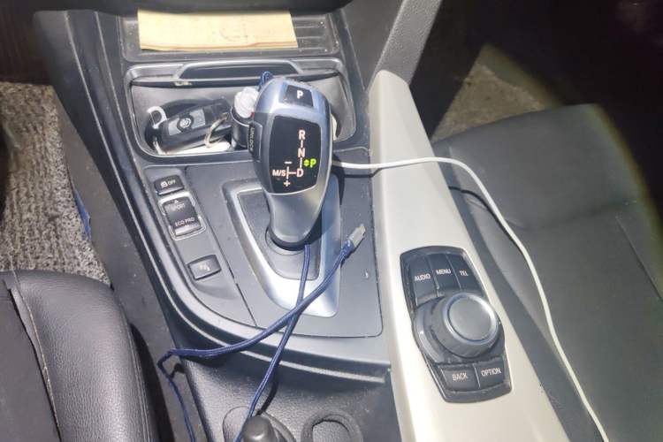 Used BMW 3 Series GT 2014 320i Leading Model Gear Lever