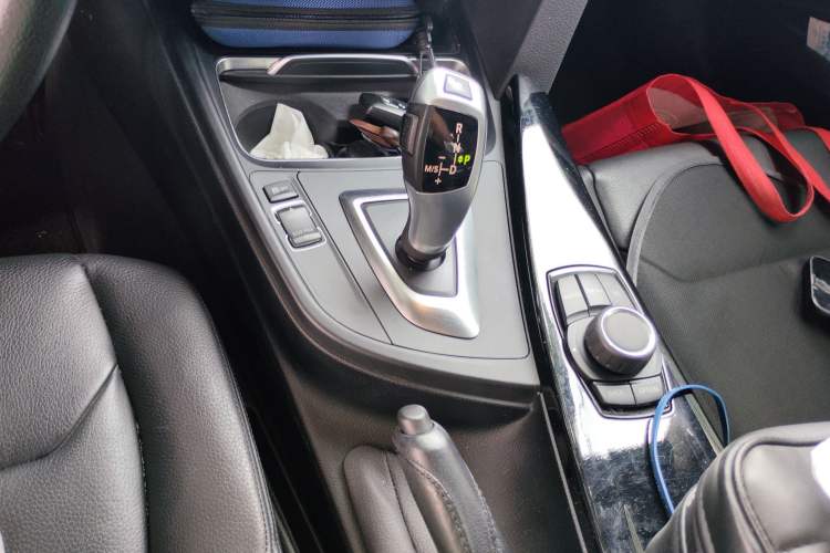 Used BMW 3 Series GT 2014 320i Leading Model Gear Lever