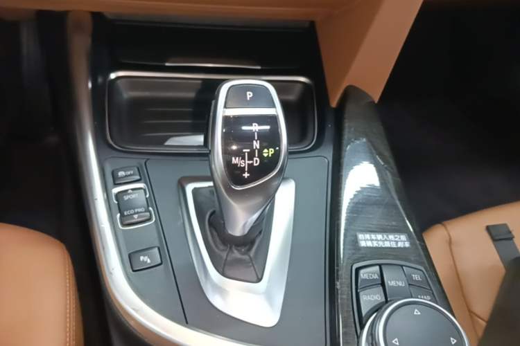 Used BMW 3 Series GT 2014 328i Design Package Model Gear Lever